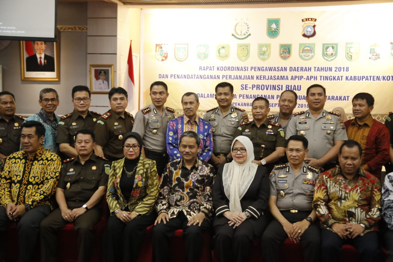 1536985336-RiauBertuah co-FOTO BERSAMA