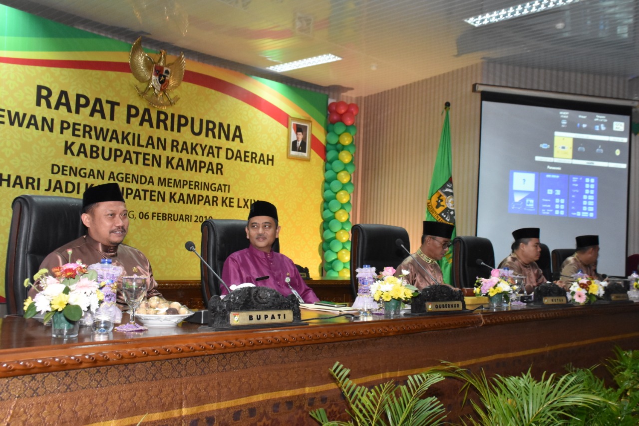 1549507164-RiauBertuah co-Pimpinan Rapat Paripurna Hut kampar