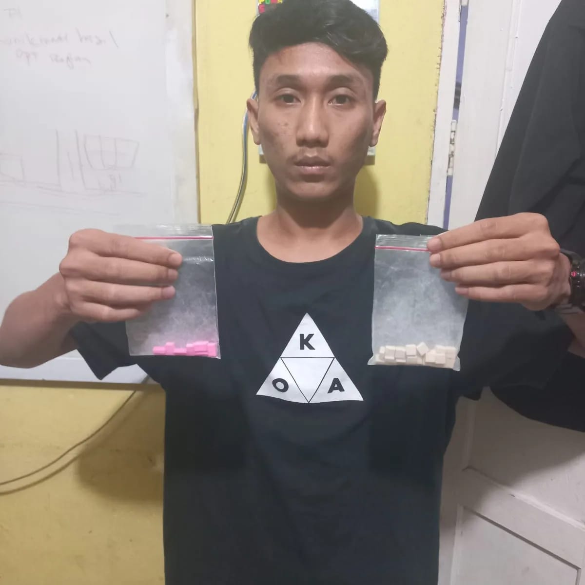 1642933840-Riautimes co id-150A6749-26B6-48F5-814A-EC04635D13A3